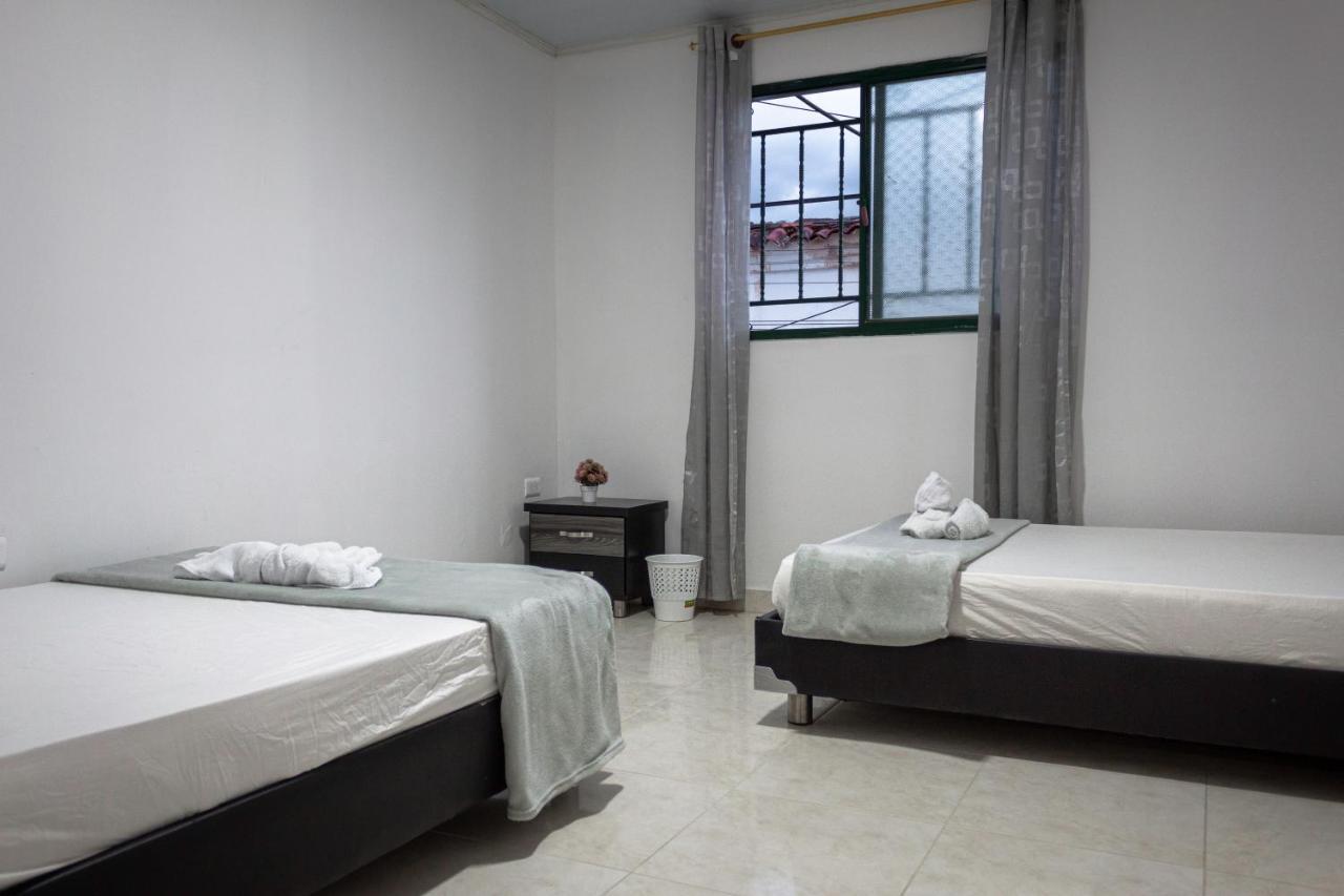 Los Nonos Hostel Guadalupe Dış mekan fotoğraf